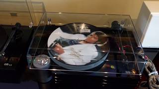 Music Hall MMF93 Turntable Overview [upl. by Hailat770]