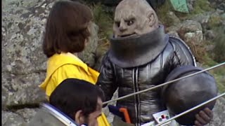 Sarah Jane Meets A Sontaran  The Sontaran Experiment  Doctor Who [upl. by Suoivatram87]