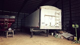 Custom Harvester Drop Deck Implement Trailer by Wilson Trailer [upl. by Stretch]